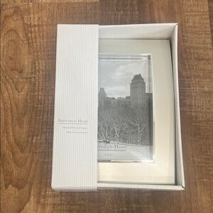 Sheffield Home Monochrome Cityscape Frame